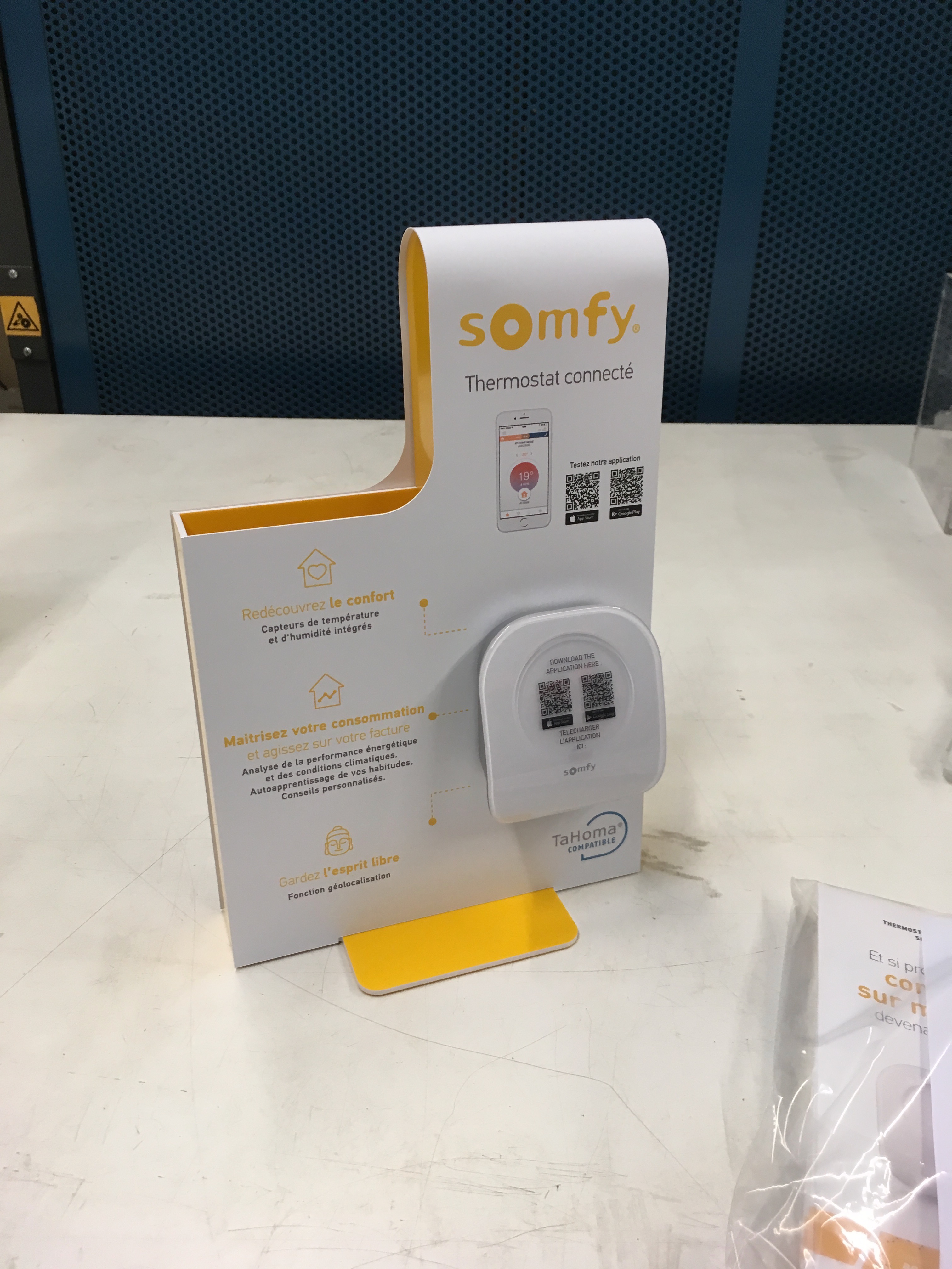 Somfy PLV comptoir high-Tech.jpeg