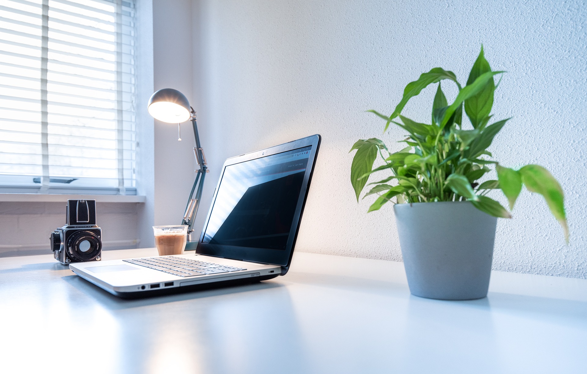 Image d'ambiance bureau.jpg